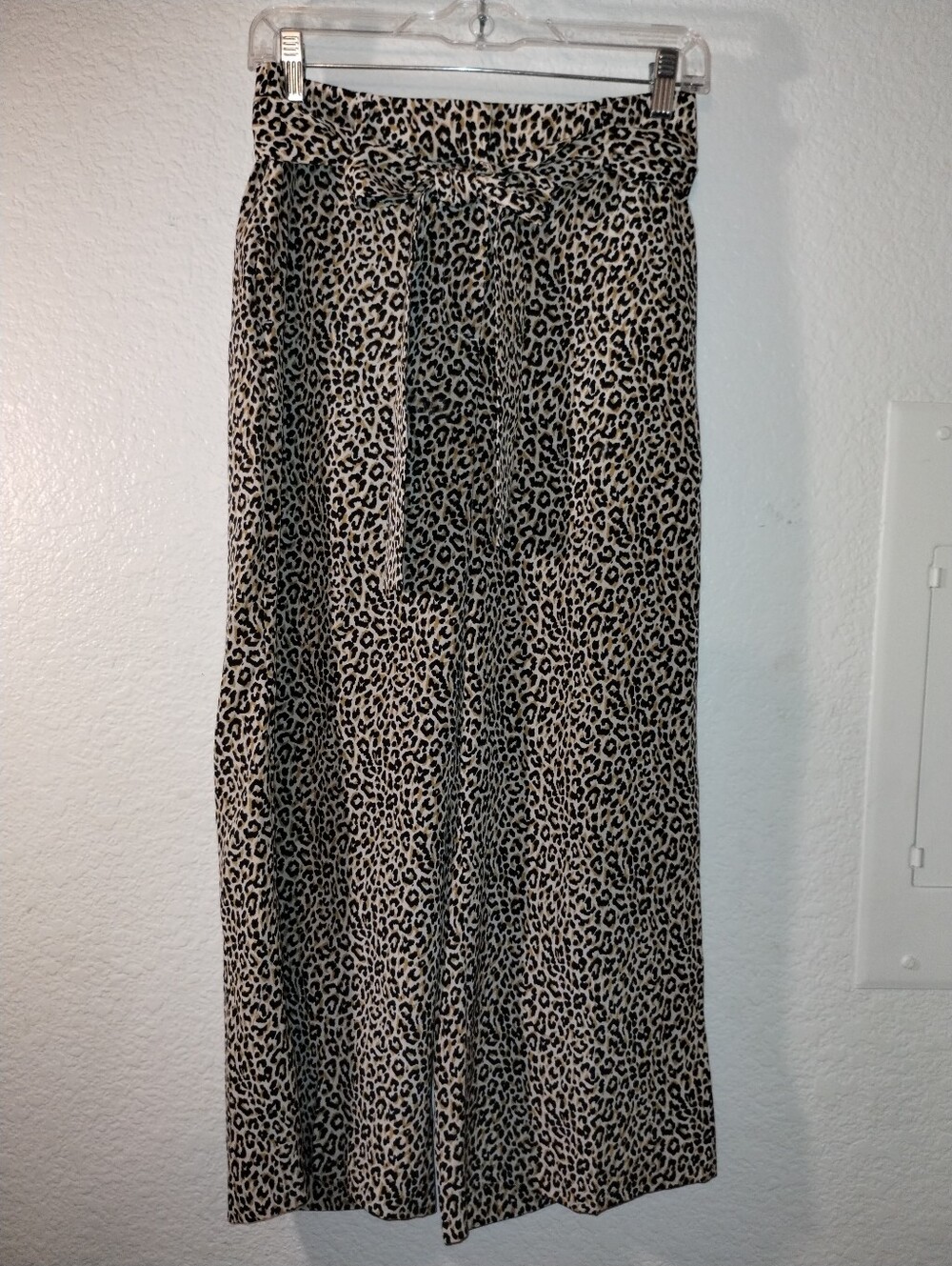 J. Crew Leopard Print Pants sz 2 Flowy Wide Leg Belt Pockets